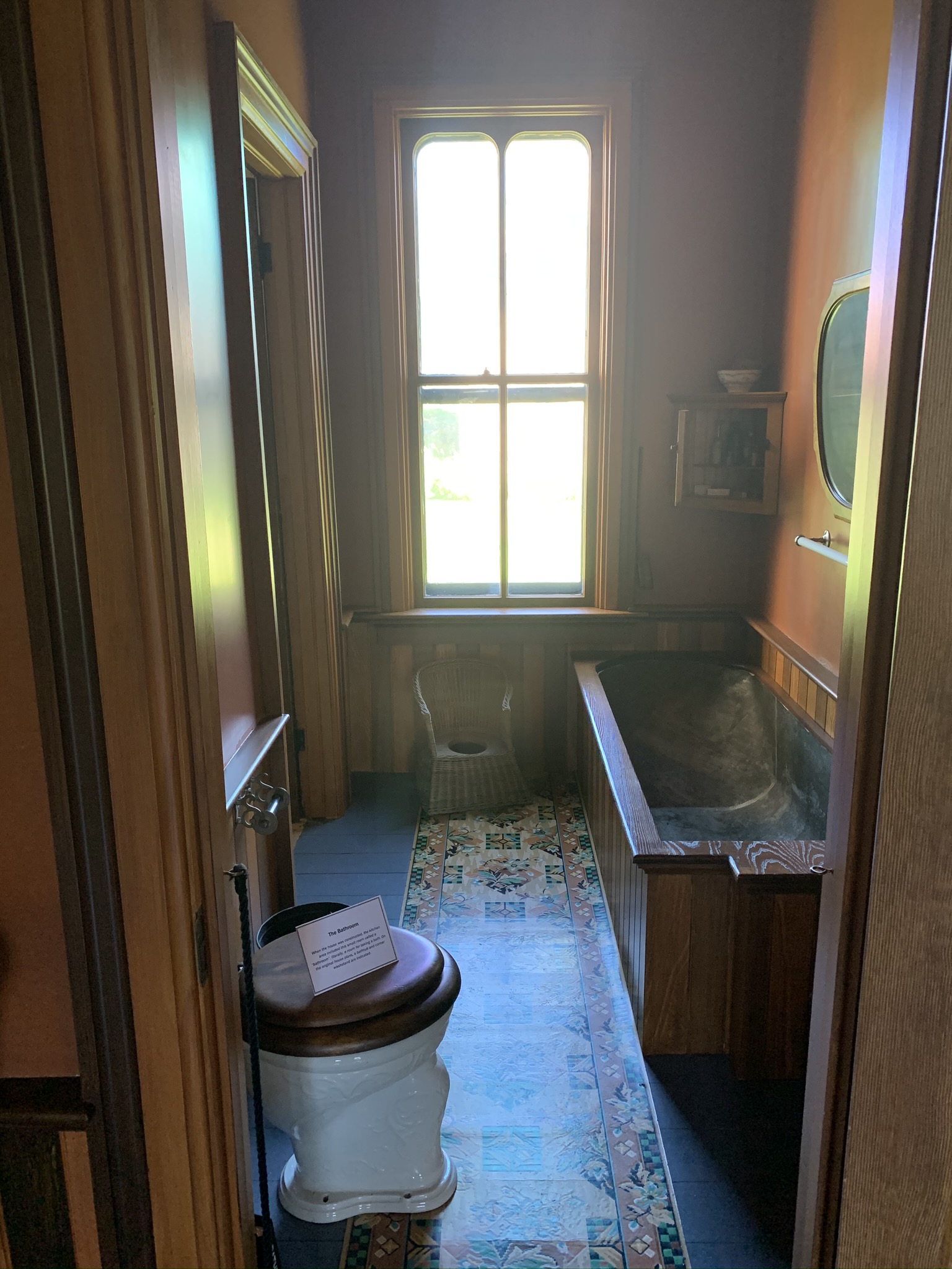 Cappon house bathroom