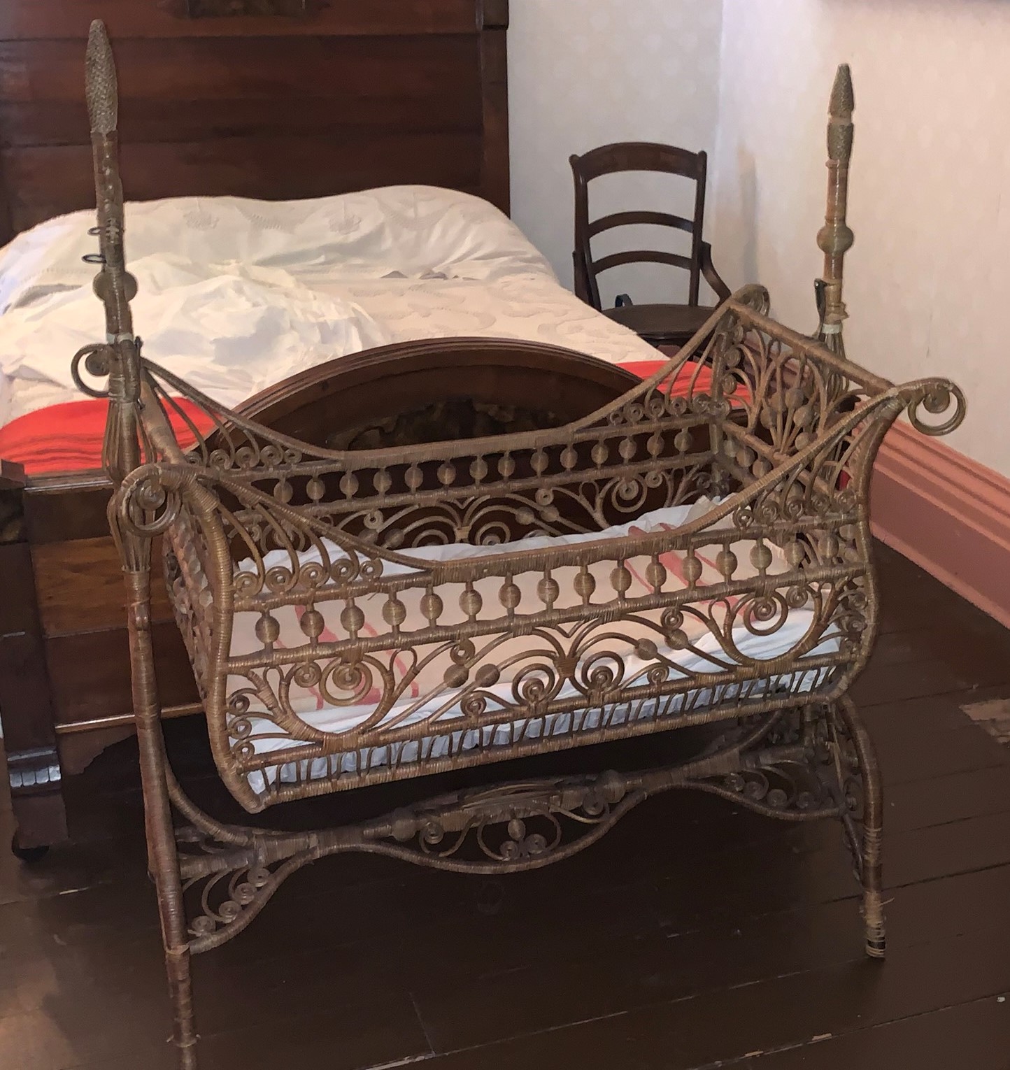 Cappon Wicker Cradle