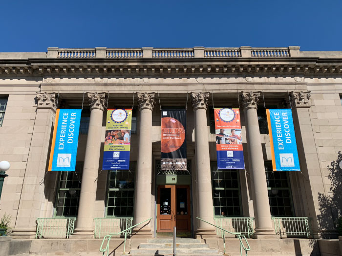 Holland-Museum-VT-view2