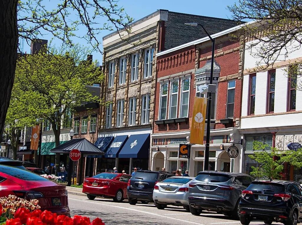The Best Small Towns in Michigan to Chill Out In 2024-ST. Holland, MI